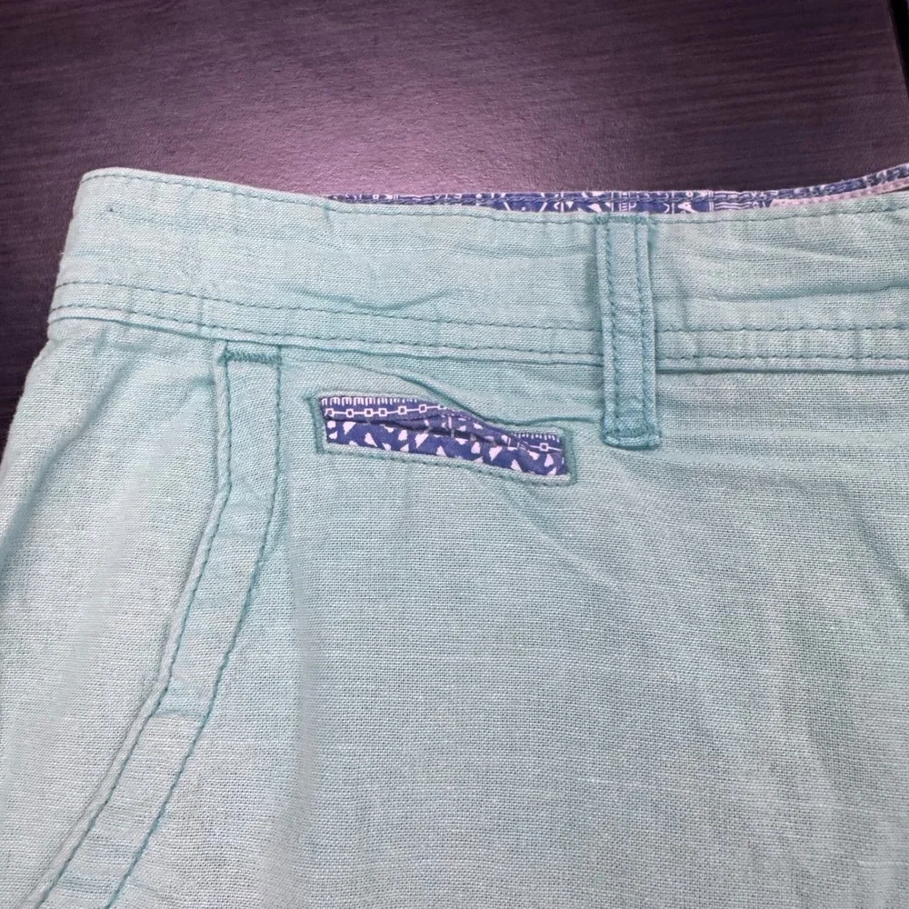 Modern Amusement Shorts Flat‎ Front Casual Walk Shorts Bird Logo Size 32
